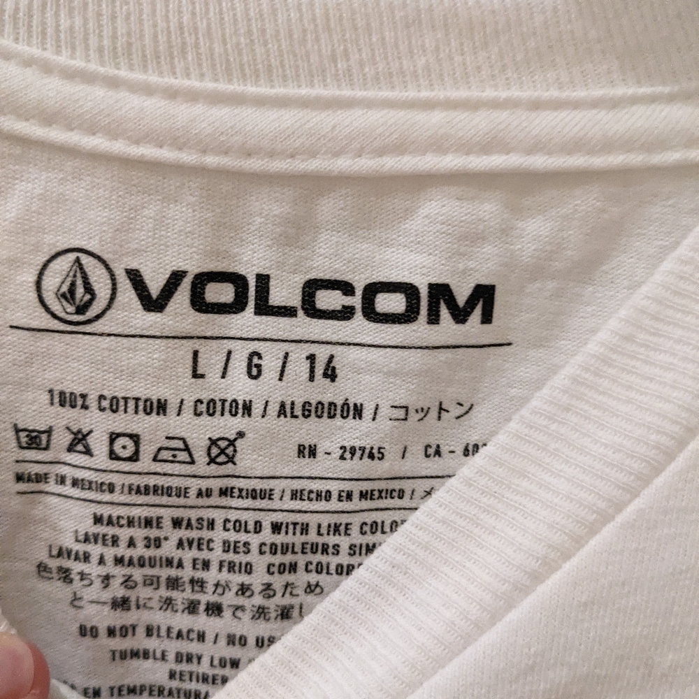Volcom shirt - Picture 3 of 3
